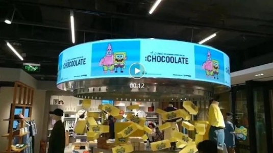 武漢國際廣場izzue等店鋪LED顯示屏、液晶顯示屏